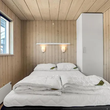 4 Bedroom Cozy In Haderslev Råde