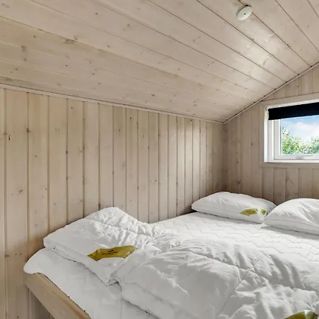 4 Bedroom Cozy In Haderslev بيت للعطل Råde